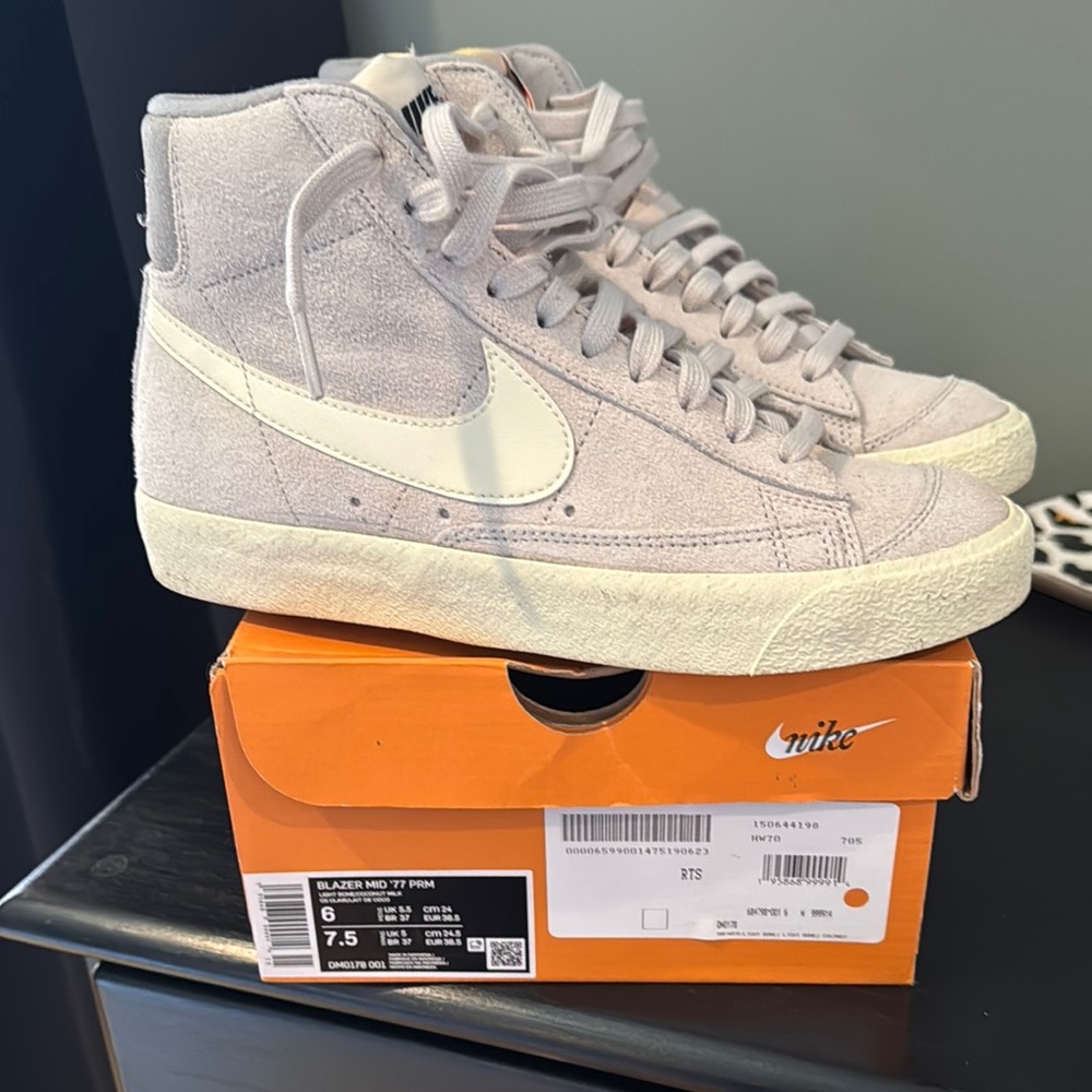 Nike Blazer Mid '77 Sneakers in Gray and Cream
